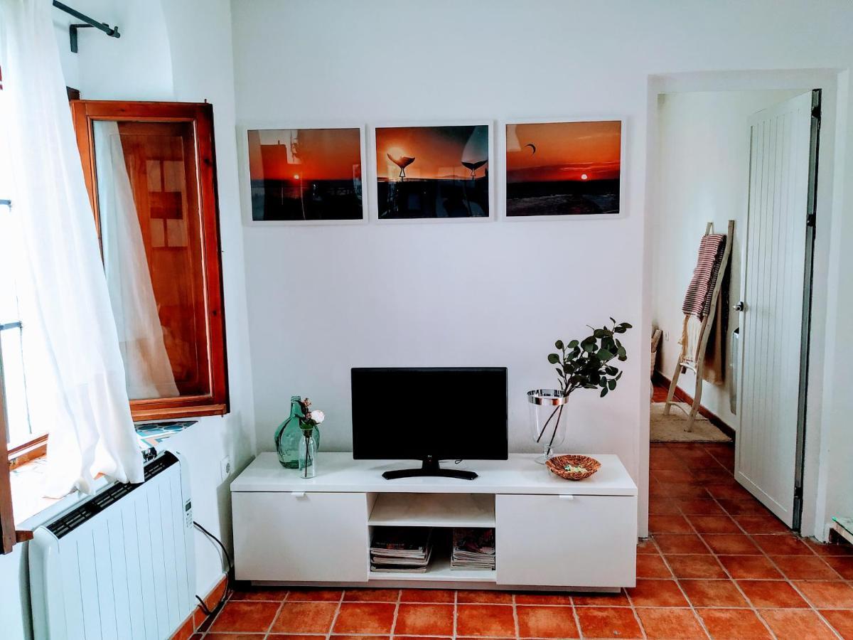 Carola Guesthouse タリファ エクステリア 写真